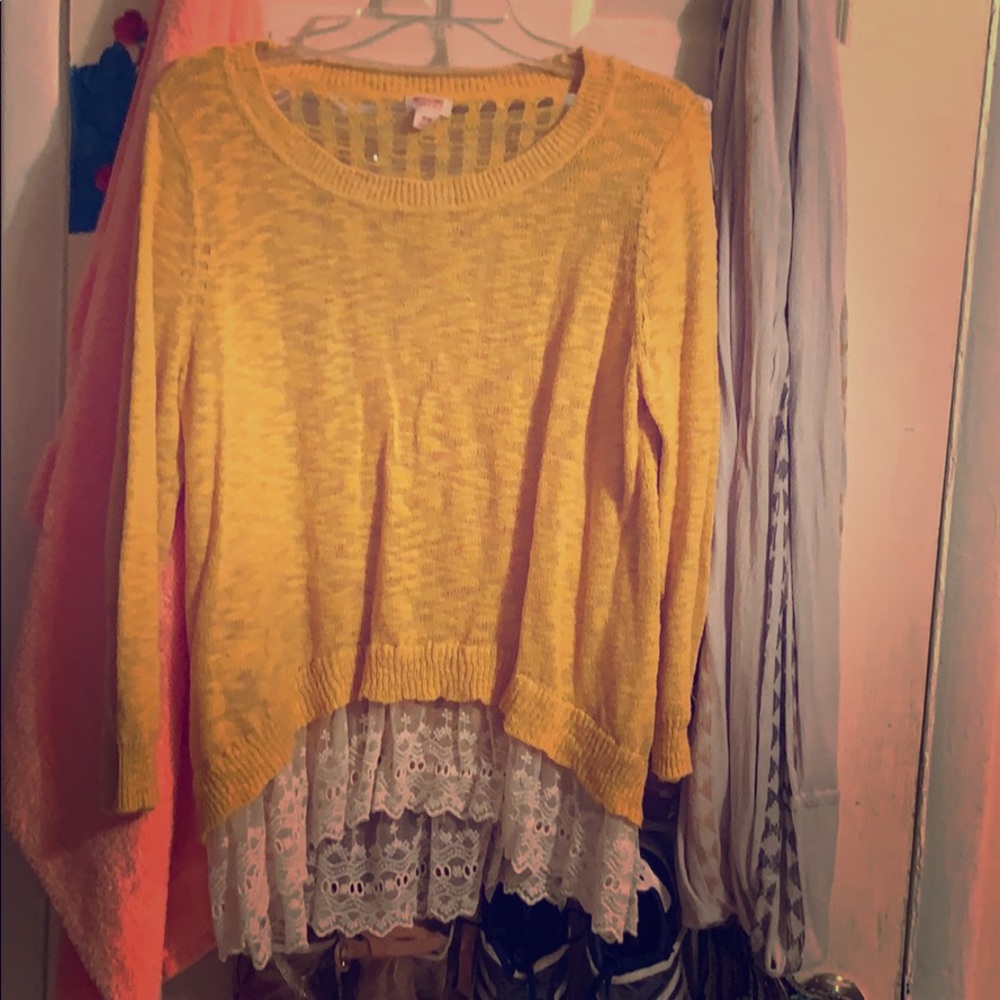 Crew neck sweater